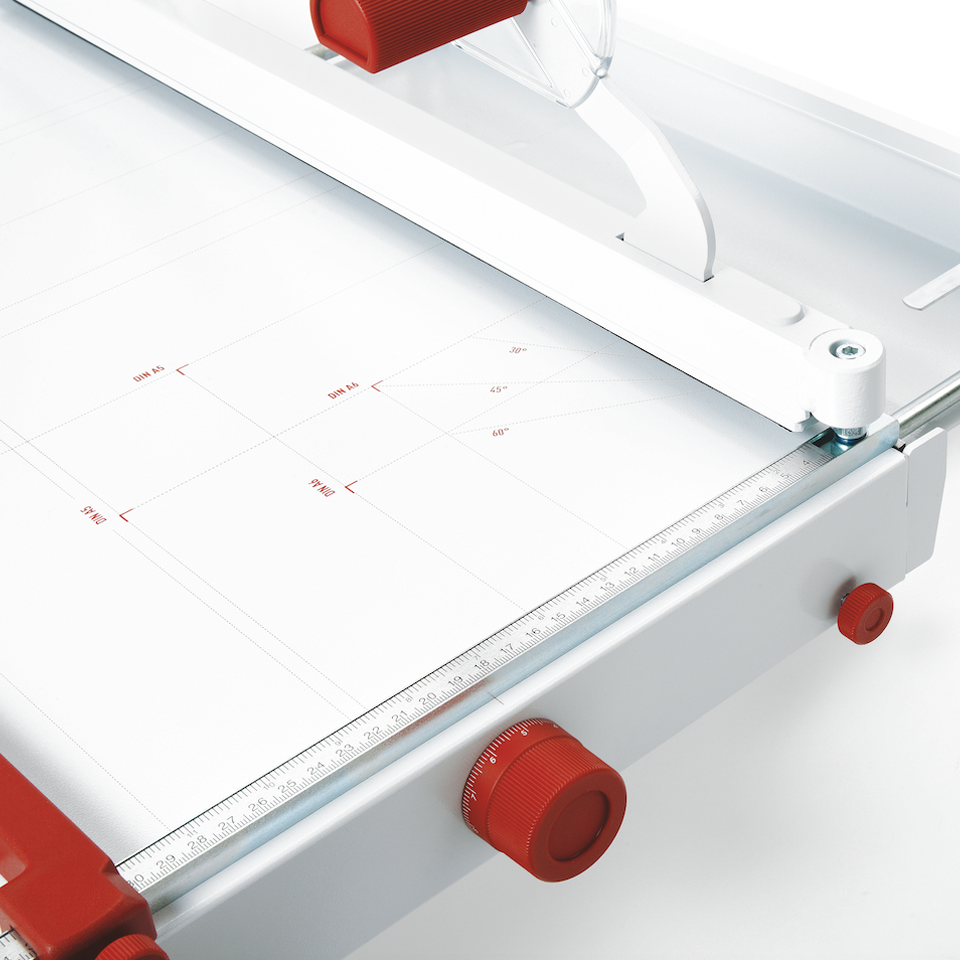 MBM Triumph 1038 14.75" Tabletop Guillotine Trimmer