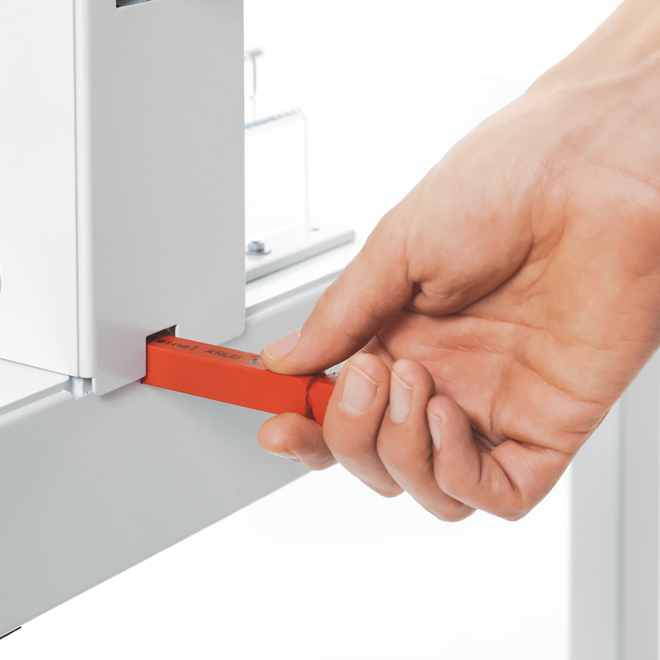 MBM Triumph 4305 16 7/8" Manual Paper Cutter with Optional Stand